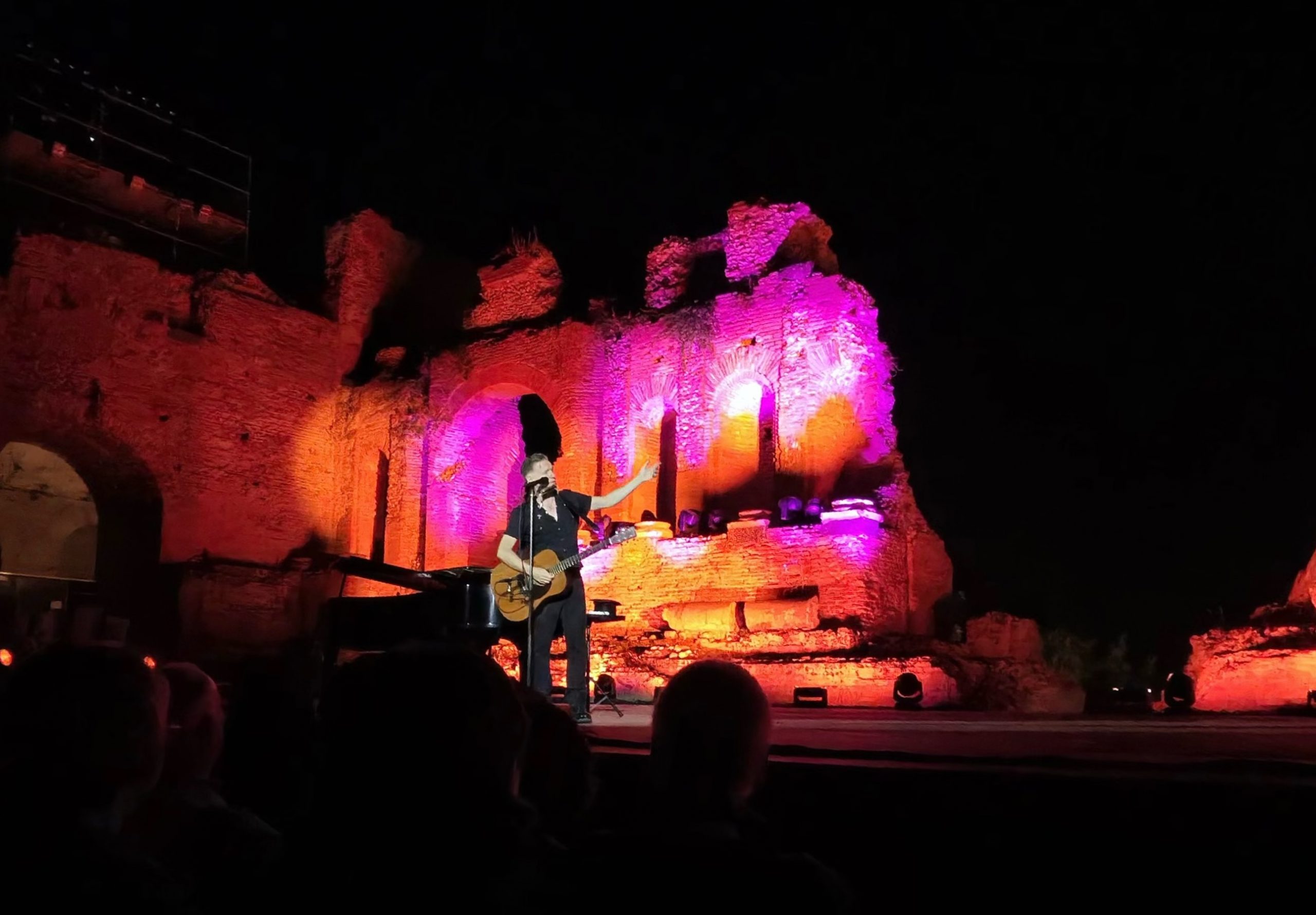Taormina Unplugged: Bryan Adams musikalische Lektion